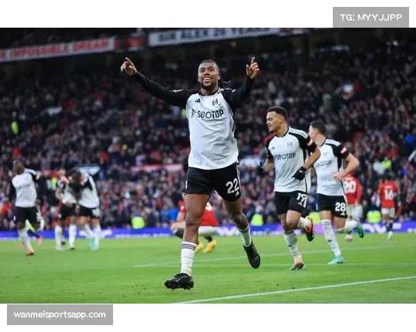 富勒姆前场逼抢强度保持稳定 迫使对手后场出球失误增多 富勒姆前场逼抢强度保持稳定 迫使对手后场出球失误增多