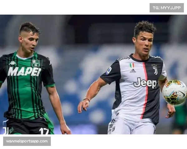 洛卡特利433次进攻三区传球 尤文中场组织调度核心 洛卡特利433次进攻三区传球 尤文中场组织调度核心